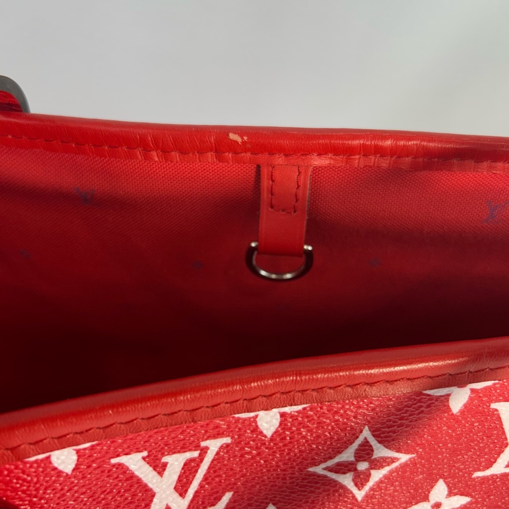 Louis Vuitton Neverfull - Picture 7 of 10